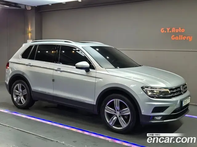 Volkswagen Tiguan 2018 2.0 автомат (гидро), миниатюра 2