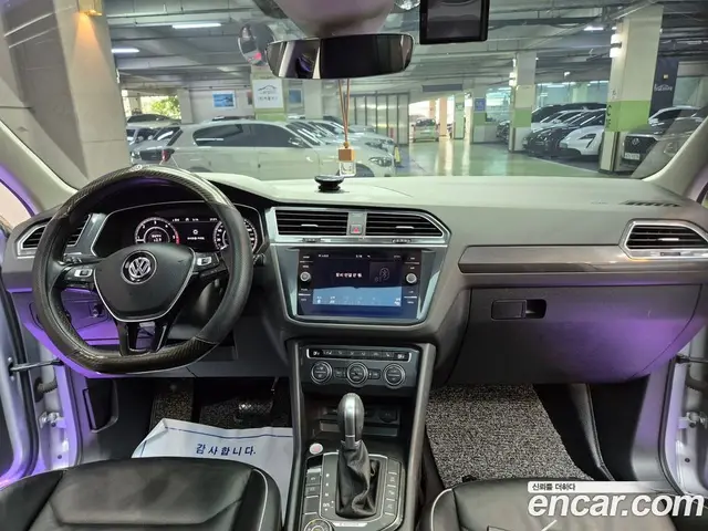 Volkswagen Tiguan 2018 2.0 автомат (гидро), миниатюра 11