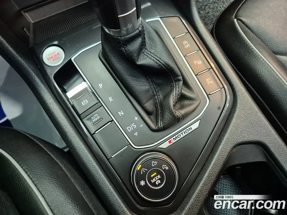 Volkswagen Tiguan 2018 2.0 автомат (гидро), фото 16