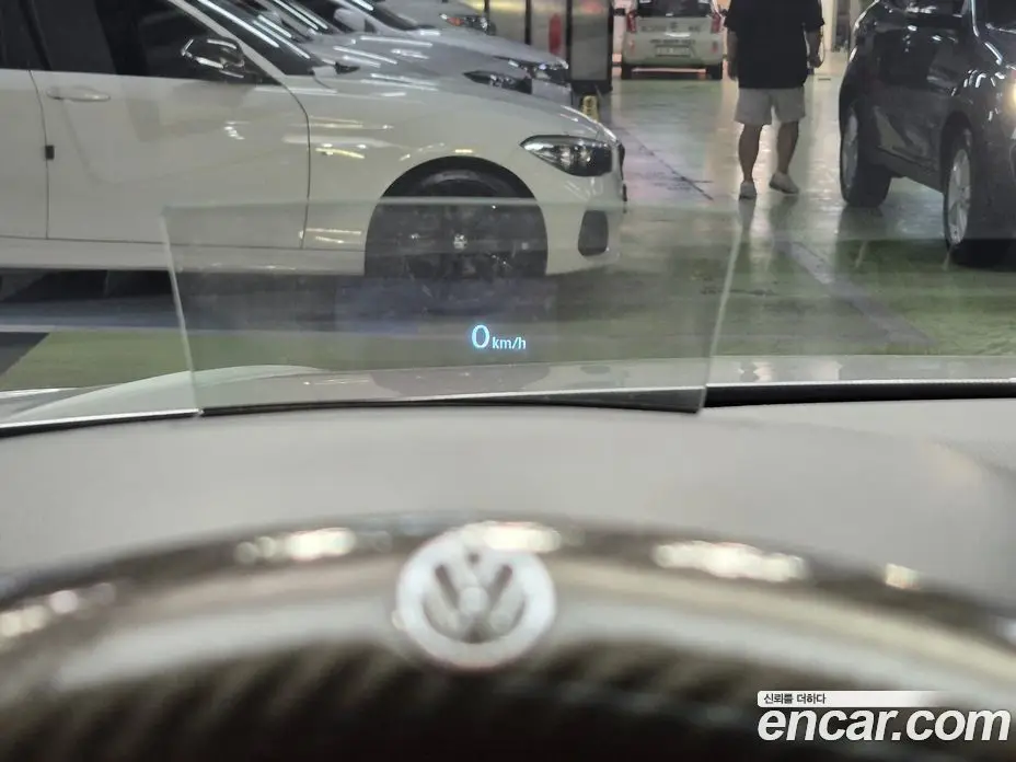 Volkswagen Tiguan 2018 2.0 автомат (гидро), фото 18