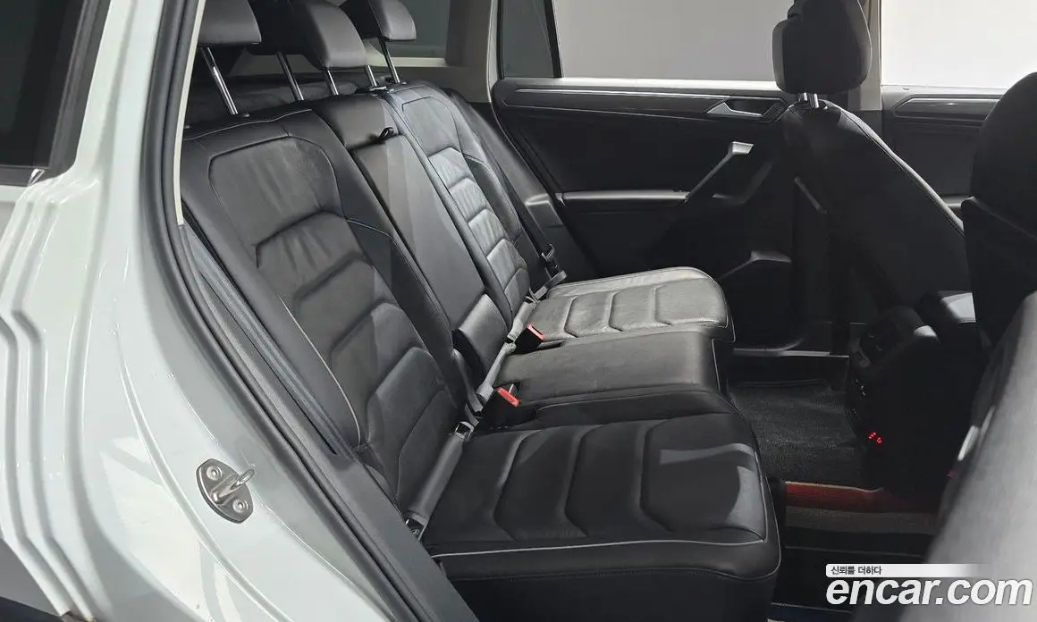 Volkswagen Tiguan 2020 2.0 автомат (гидро), фото 11