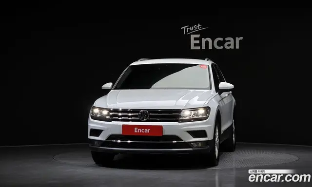 Volkswagen Tiguan 2020 2.0 автомат (гидро), миниатюра 3