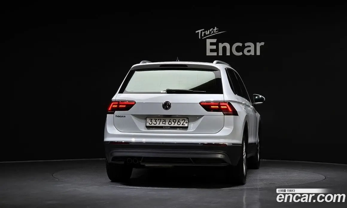 Volkswagen Tiguan 2020 2.0 автомат (гидро), фото 4