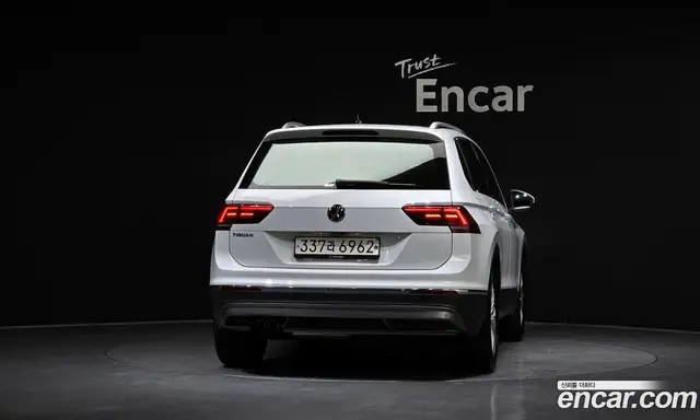 Volkswagen Tiguan 2020 2.0 автомат (гидро), миниатюра 4