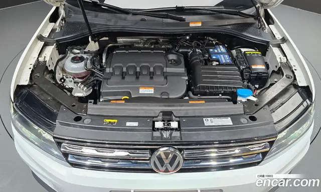 Volkswagen Tiguan 2020 2.0 автомат (гидро), миниатюра 6
