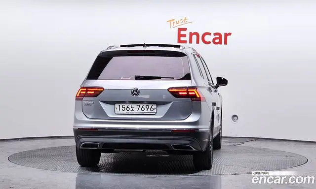 Volkswagen Tiguan 2020 2.0 автомат (гидро), миниатюра 4