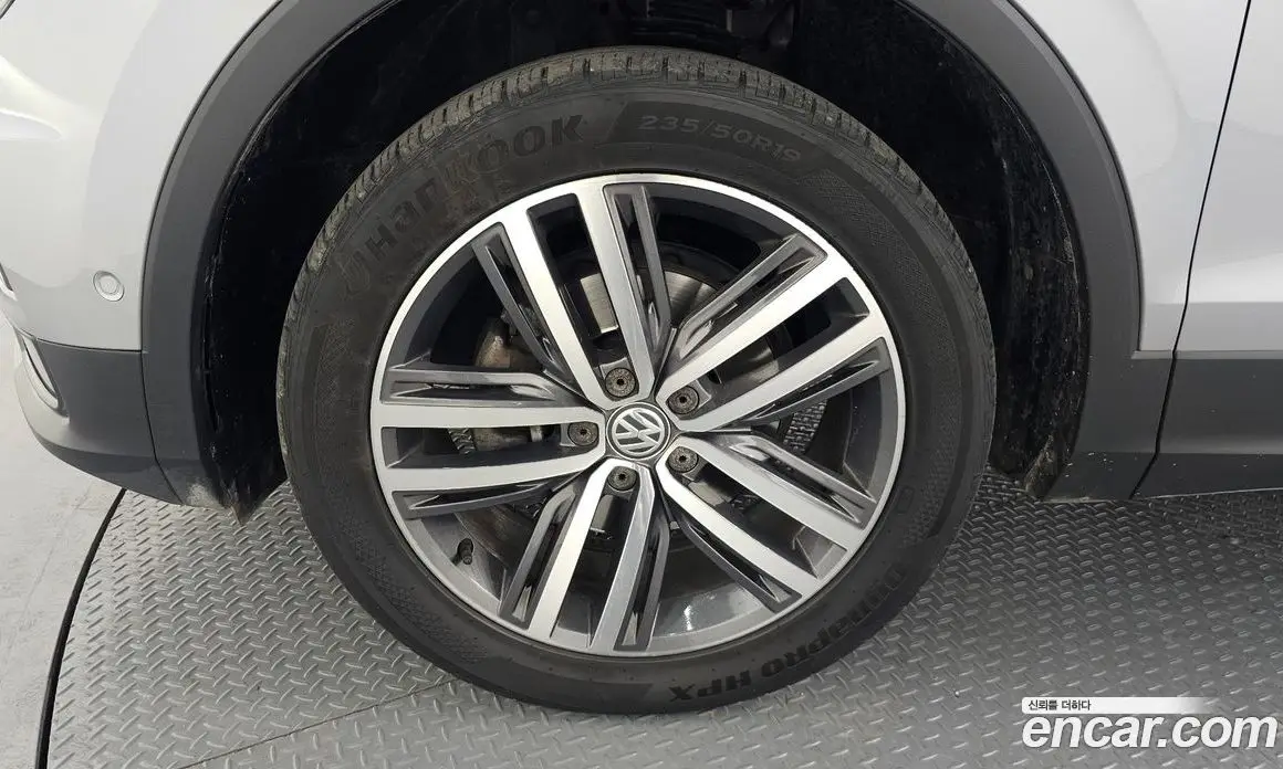 Volkswagen Tiguan 2020 2.0 автомат (гидро), фото 5