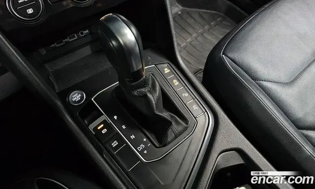 Volkswagen Tiguan 2020 2.0 автомат (гидро), миниатюра 9