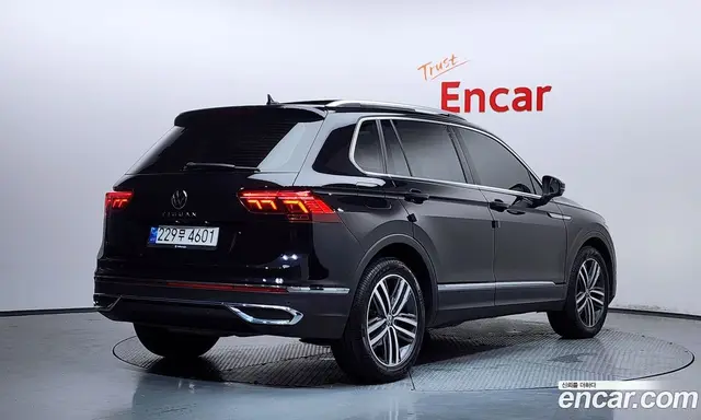Volkswagen Tiguan 2022 2.0 автомат (гидро), миниатюра 2