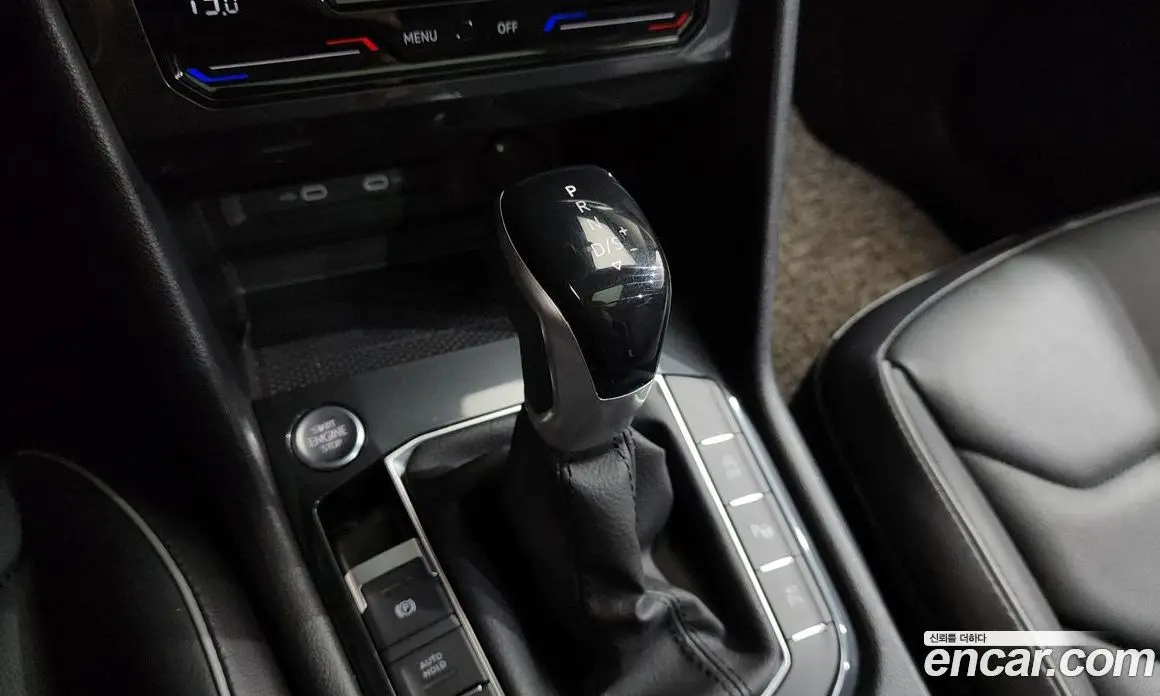 Volkswagen Tiguan 2022 2.0 автомат (гидро), фото 12