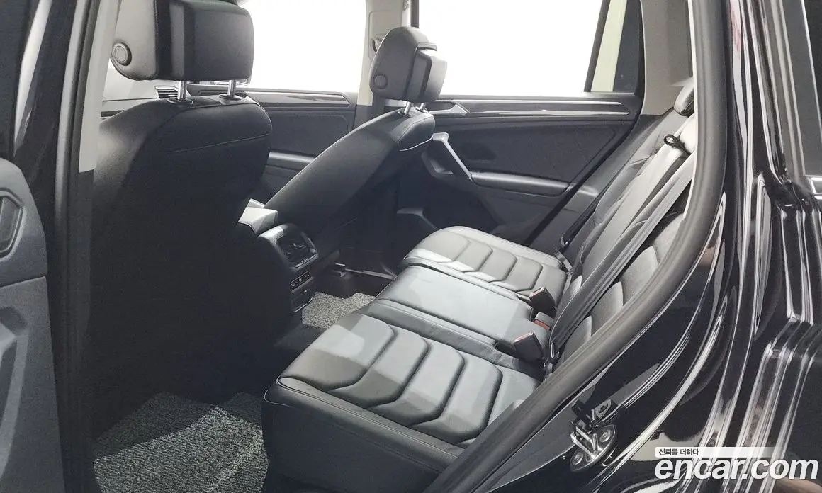 Volkswagen Tiguan 2022 2.0 автомат (гидро), фото 27