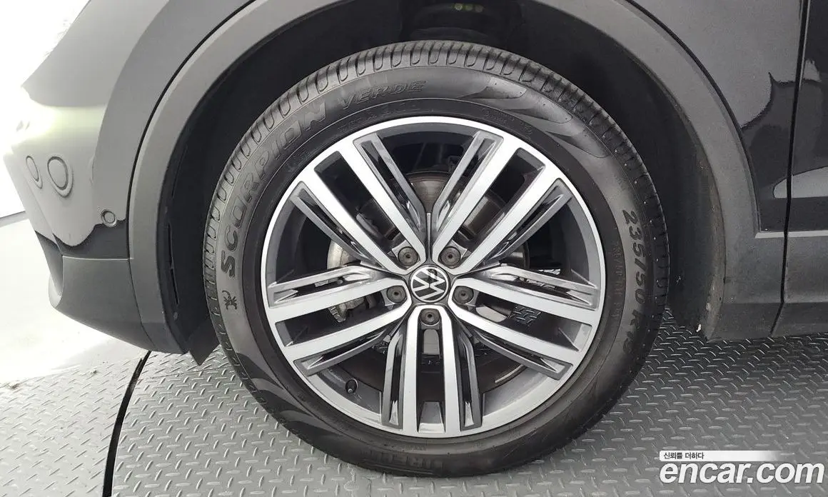 Volkswagen Tiguan 2022 2.0 автомат (гидро), фото 5