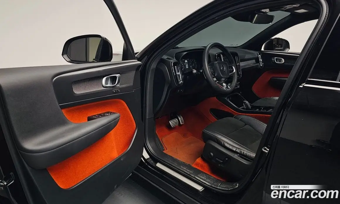 Volvo XC40 2020 2.0 автомат (гидро), фото 12