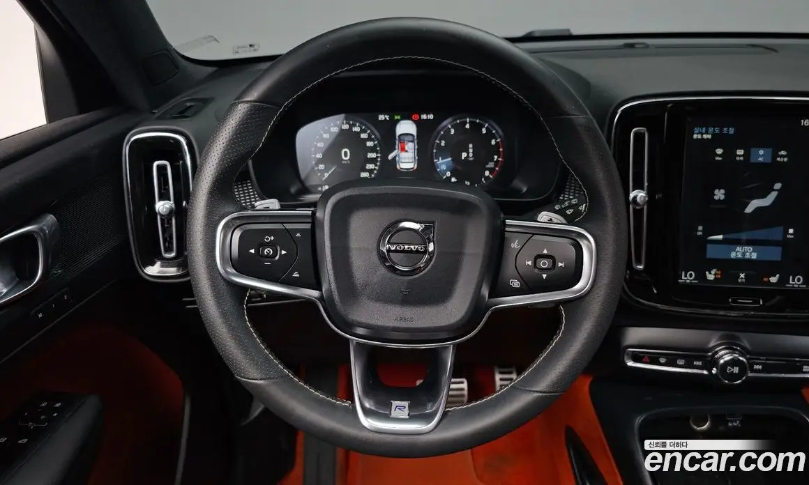 Volvo XC40 2020 2.0 автомат (гидро), фото 18