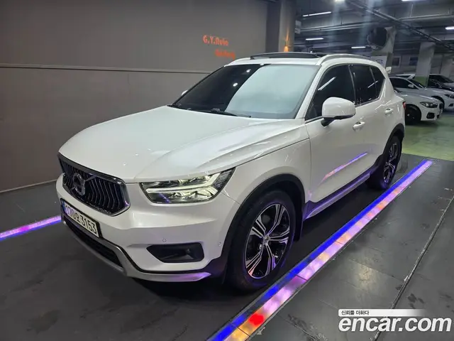 Volvo XC40, 2022, 65 011 км