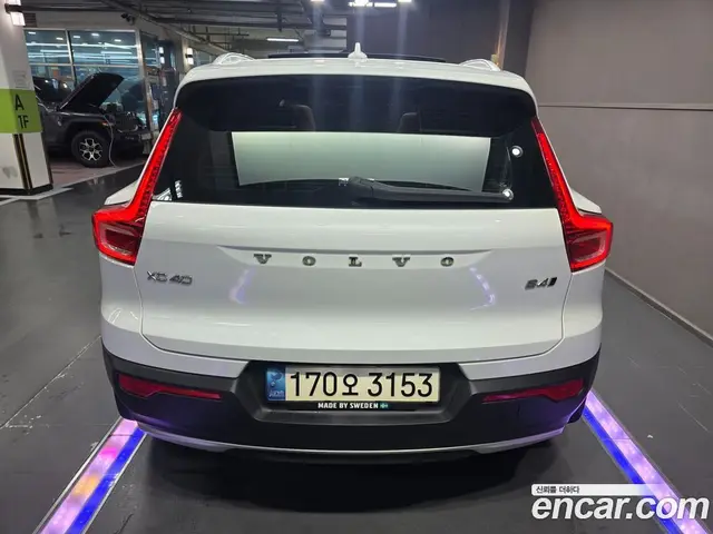 Volvo XC40 2022 2.0 автомат (гидро), миниатюра 4