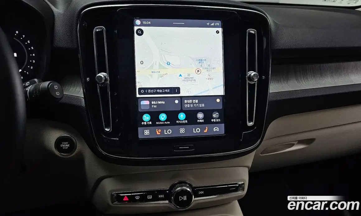 Volvo XC40 2024 2.0 автомат (гидро), фото 14