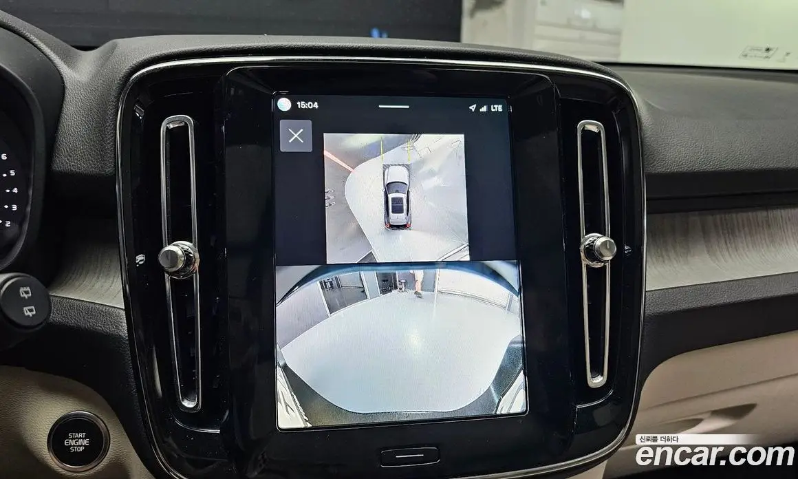 Volvo XC40 2024 2.0 автомат (гидро), фото 15