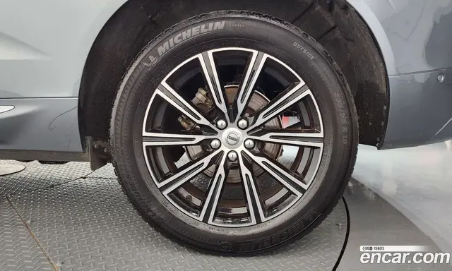 Volvo XC60 2018 2.0 автомат (гидро), миниатюра 7
