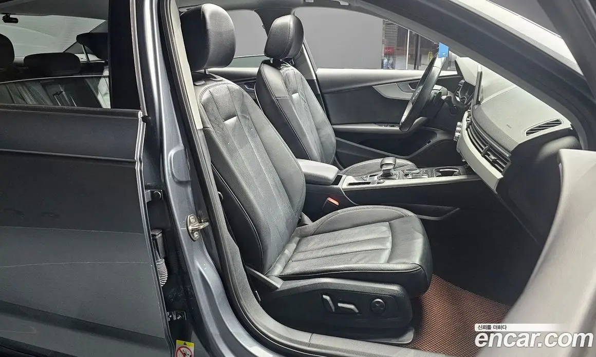 Audi A4 2016 2.0 автомат (гидро), фото 12