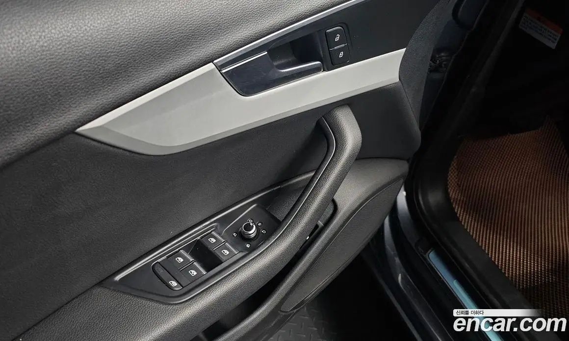 Audi A4 2016 2.0 автомат (гидро), фото 16