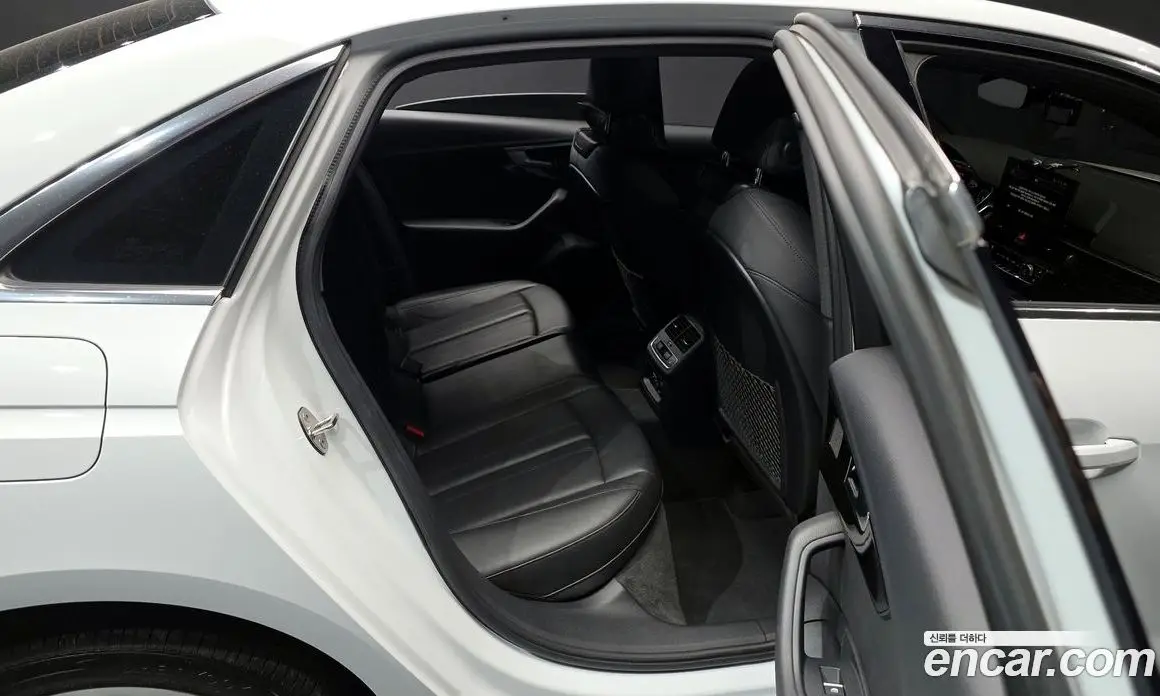Audi A4 2021 2.0 автомат (гидро), фото 12 Audi A4 2021 2.0 автомат (гидро), фото 12