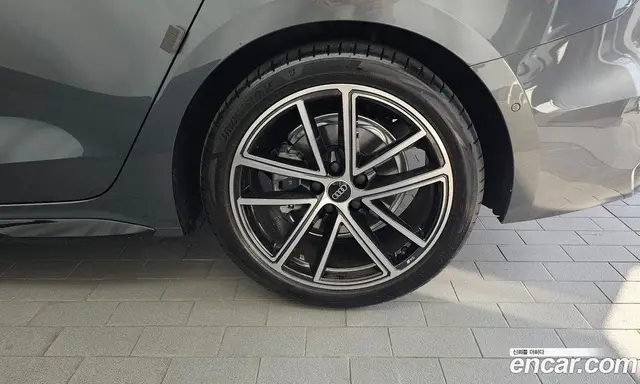 Audi A5 2025 2.0 автомат (гидро), миниатюра 7