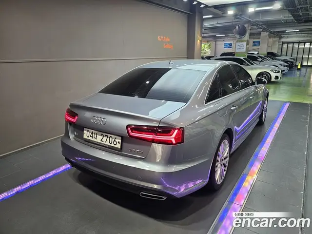 Audi A6 2018 2.0 автомат (гидро), миниатюра 2