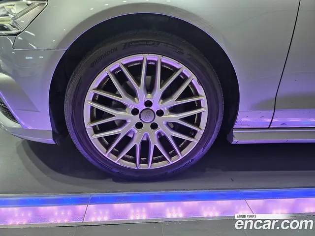Audi A6 2018 2.0 автомат (гидро), миниатюра 5
