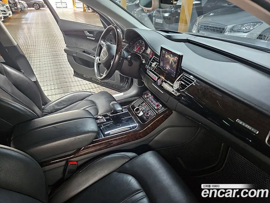 Audi A8 2014 3.0 автомат (гидро), фото 11