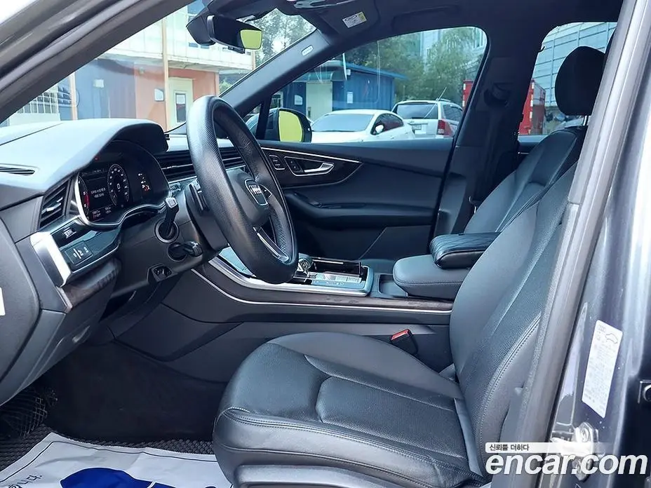 Audi Q7 2021 3.0 автомат (гидро), фото 11