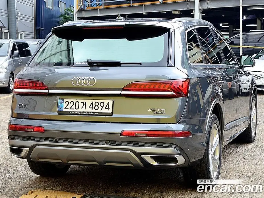 Audi Q7 2021 3.0 автомат (гидро), фото 4
