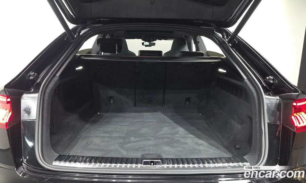 Audi Q8 2022 3.0 автомат (гидро), фото 20