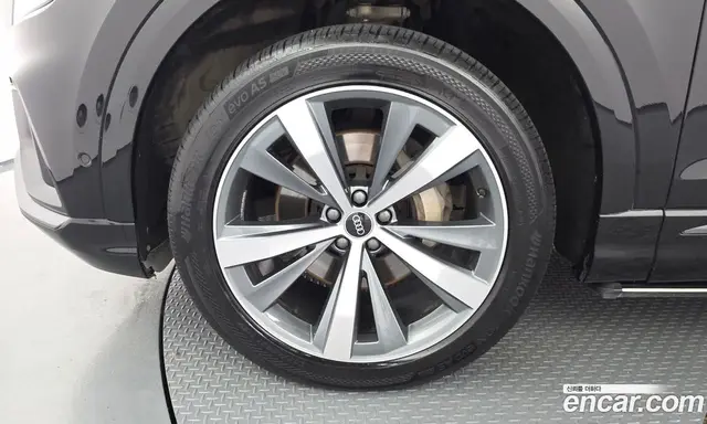 Audi Q8 2022 3.0 автомат (гидро), миниатюра 5