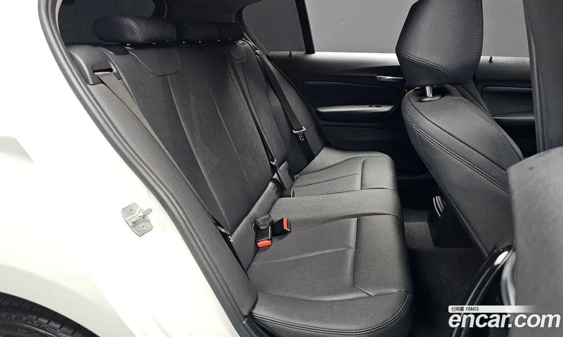 BMW 1 серия 2019 2.0 автомат (гидро), фото 11