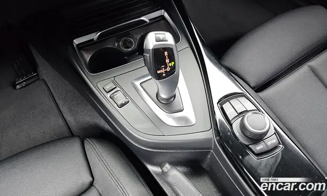 BMW 1 серия 2019 2.0 автомат (гидро), миниатюра 9
