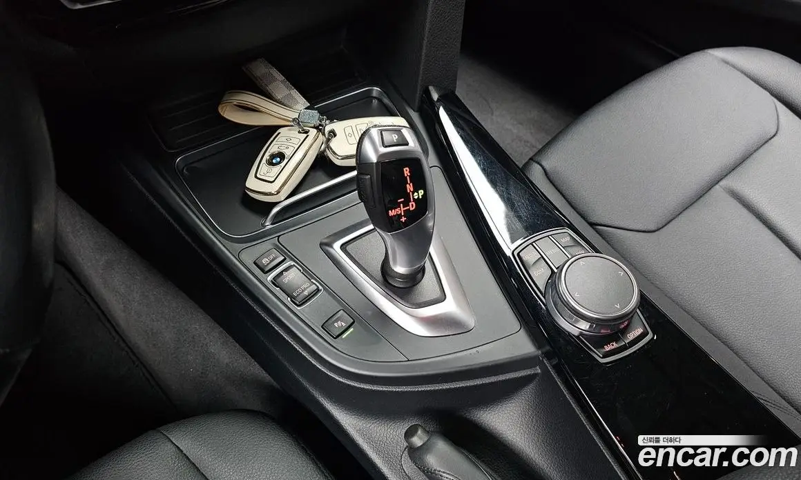 BMW 3 серия 2018 2.0 автомат (гидро), фото 11