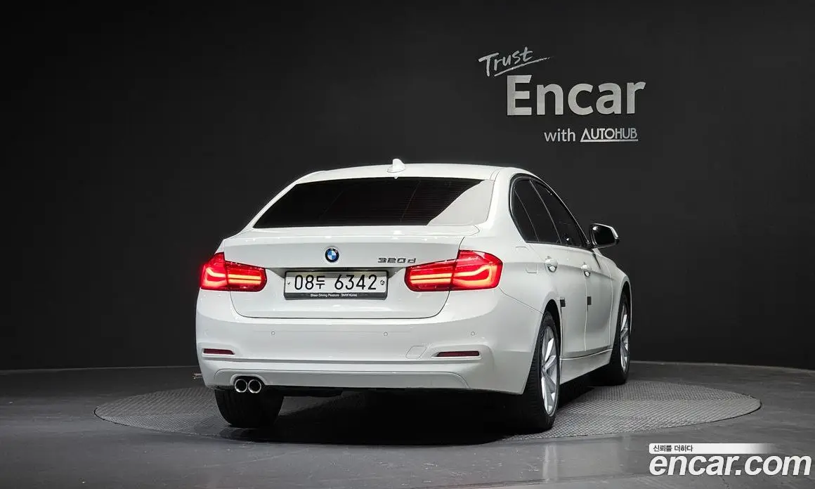 BMW 3 серия 2018 2.0 автомат (гидро), фото 3