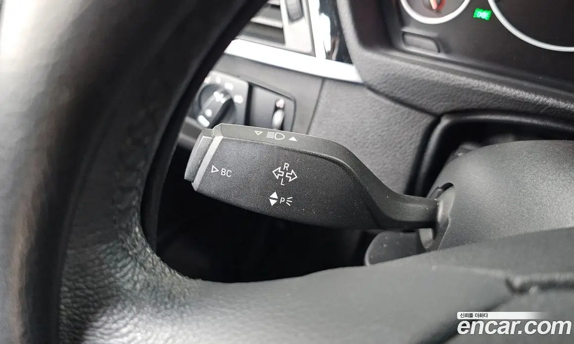 BMW 3 серия 2018 2.0 автомат (гидро), фото 28