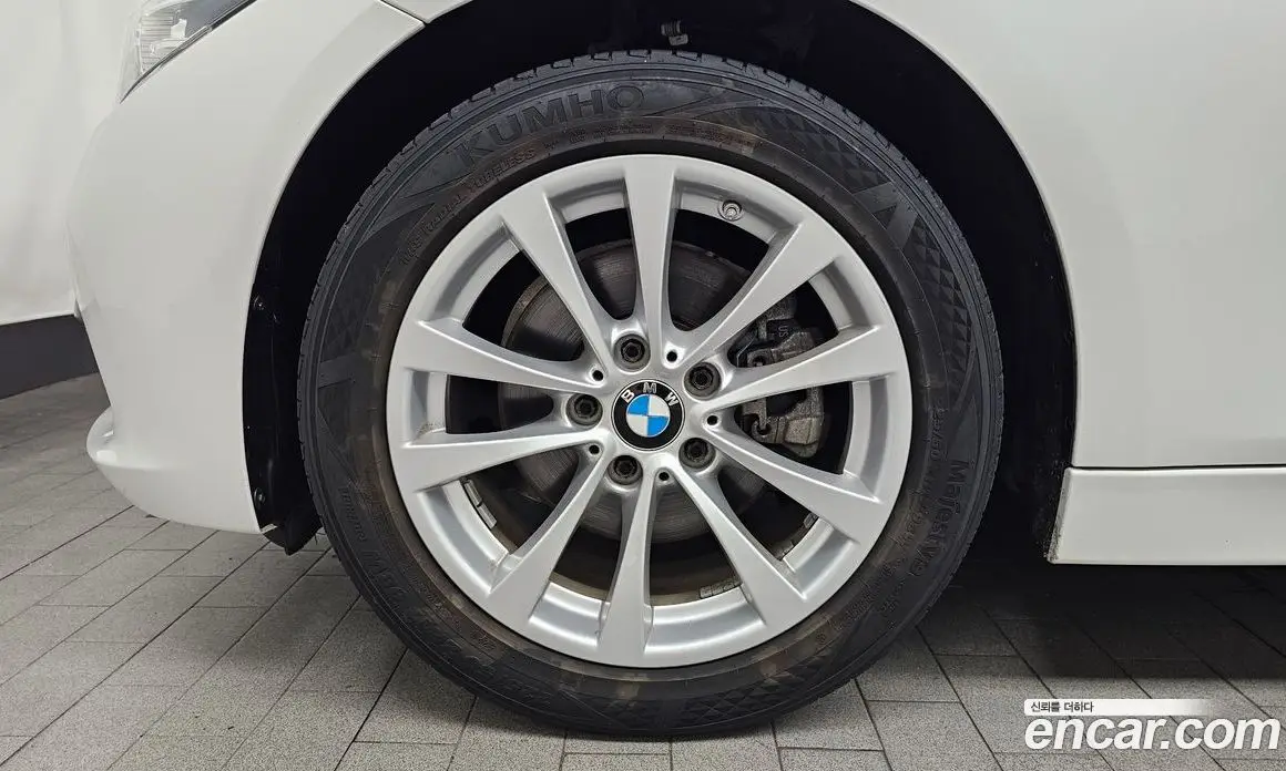 BMW 3 серия 2018 2.0 автомат (гидро), фото 4