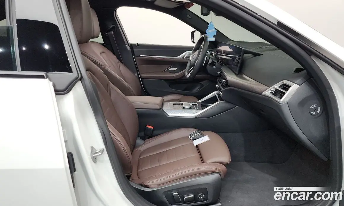 BMW 4 серия 2025 2.0 автомат (гидро), фото 15