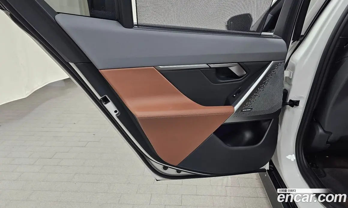 BMW 5 серия 2024 2.0 автомат (гидро), фото 14