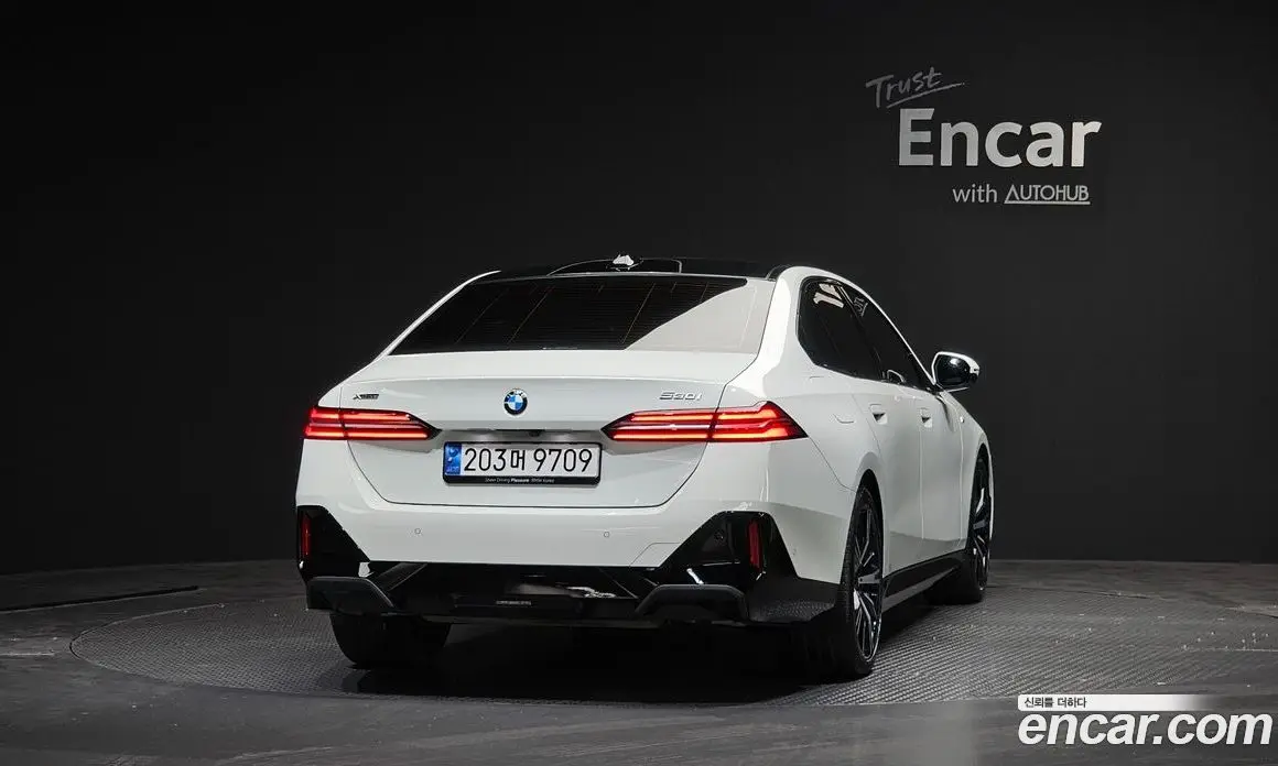 BMW 5 серия 2024 2.0 автомат (гидро), фото 3