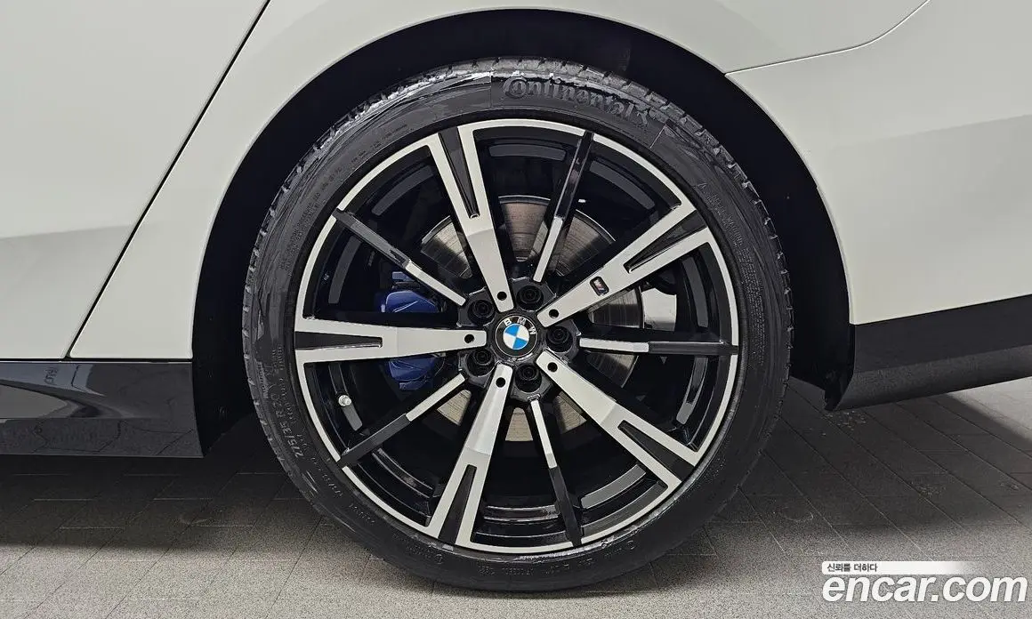 BMW 5 серия 2024 2.0 автомат (гидро), фото 6