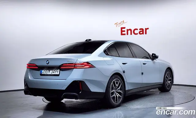 BMW 5 серия 2025 2.0 автомат (гидро), миниатюра 2