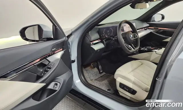 BMW 5 серия 2025 2.0 автомат (гидро), миниатюра 10