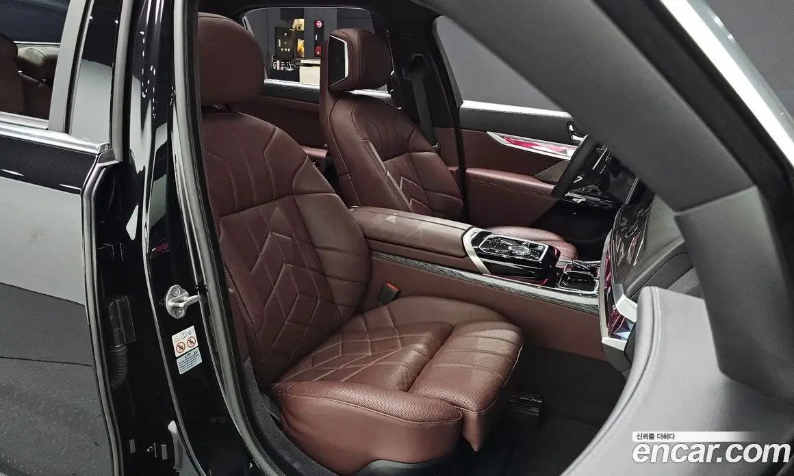 BMW 7 серия 2022 3.0 автомат (гидро), фото 12