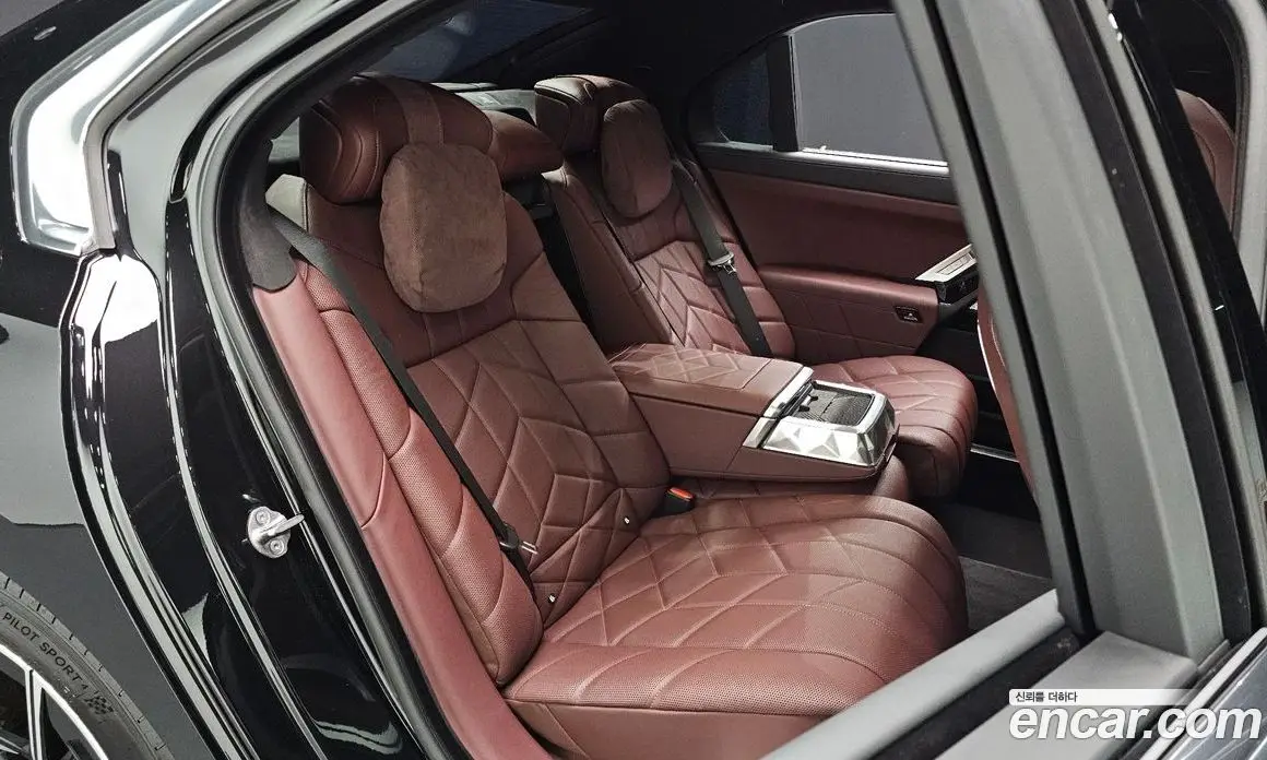 BMW 7 серия 2022 3.0 автомат (гидро), фото 15