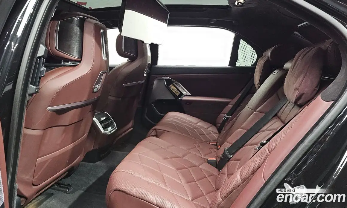 BMW 7 серия 2022 3.0 автомат (гидро), фото 17
