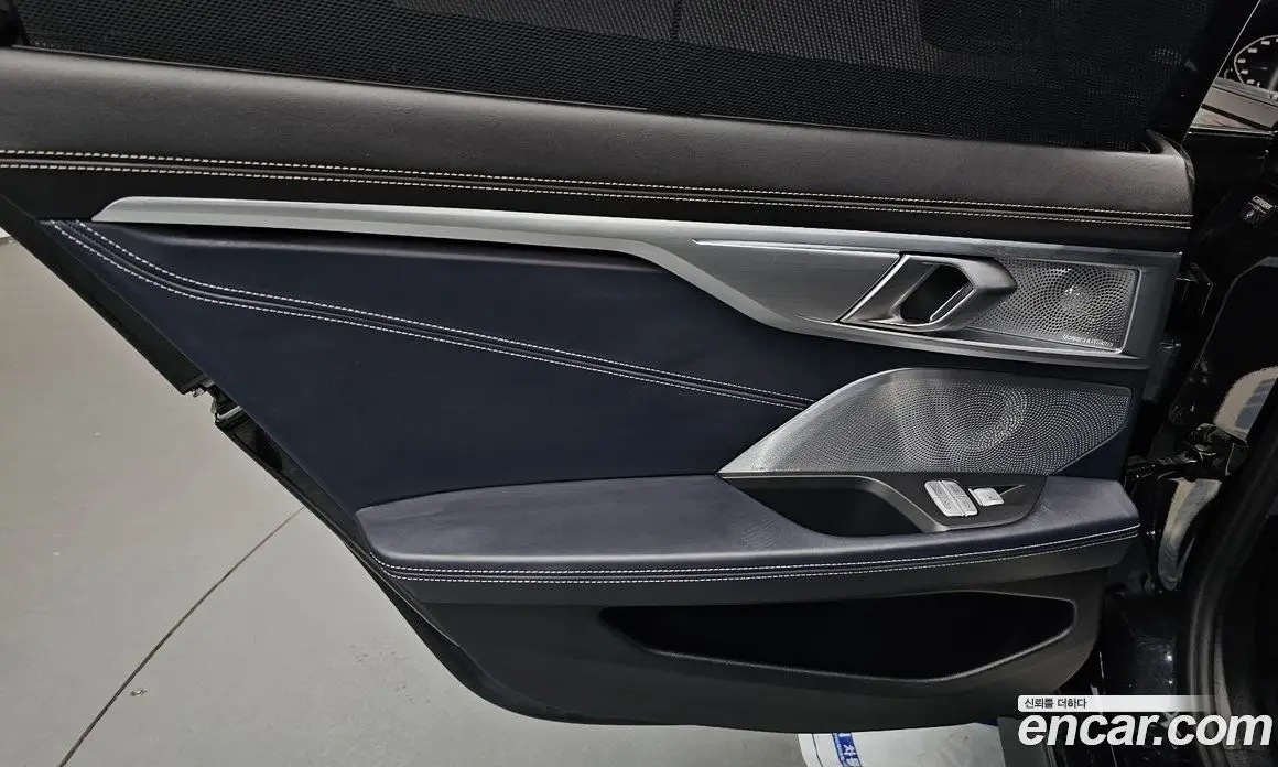 BMW 8 серия 2025 4.4 автомат (гидро), фото 14
